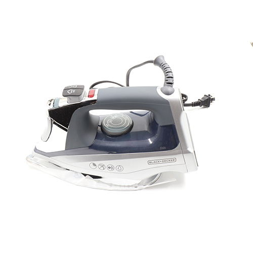 Allure Black + Decker, Professional Steam Iron Oksouq